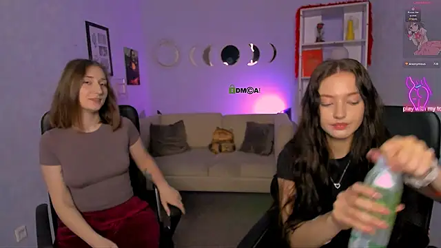eva smiith  online show from May 18, 5:57 am
