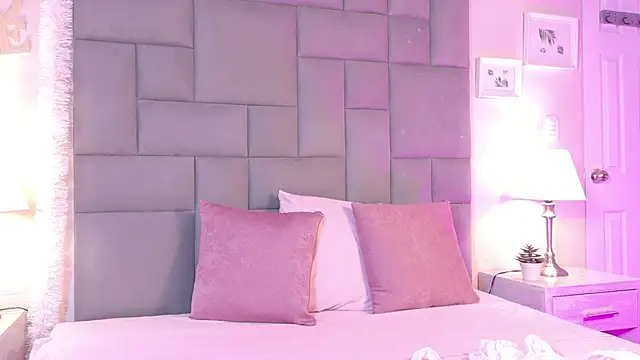 Noah Bells online show from February 22, 1:53 pm