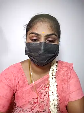 Snapshot of Tamil_Princess12 chatting on April 14, 5:41 pm Tamil Princess12 online show from April 14, 5:41 pm