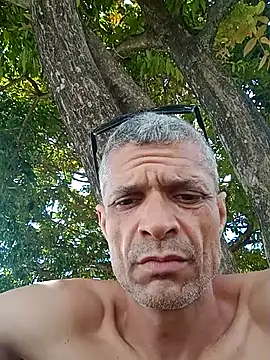 BrenoAvelar online show from April 24, 3:47 pm