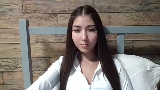 Virginia Hicks online show from October 1, 6:58 pm