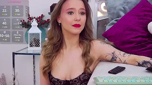 EvaMenders online show from December 14, 4:34 pm