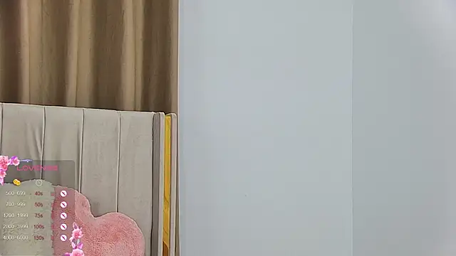 EmilyNovaa online show from February 21, 7:48 pm