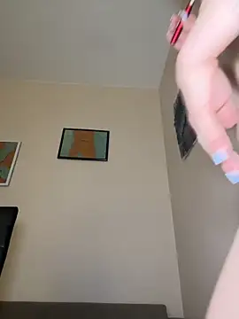 Snapshot of Bambi-Live chatting on October 24, 7:10 pm Bambi-Live online show from October 24, 7:10 pm