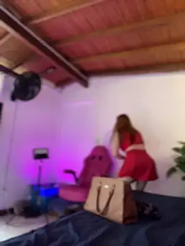 Snapshot of MarilynSmith01 chatting on October 12, 7:24 pm MarilynSmith01 online show from October 12, 7:24 pm