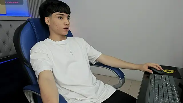 SamBlack  online show from May 20, 12:22 pm