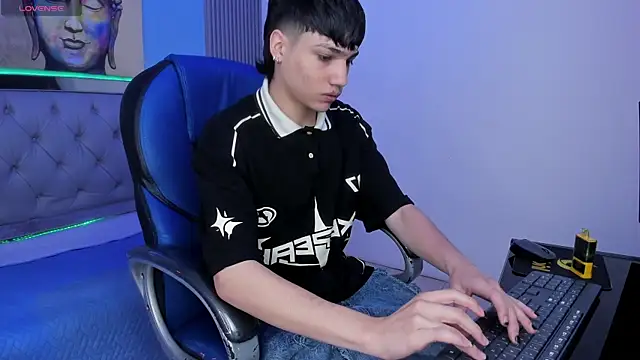SamBlack  online show from July 22, 12:30 pm