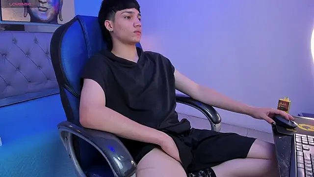 SamBlack  online show from July 28, 3:21 pm