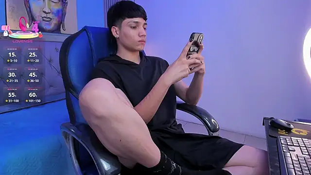 SamBlack  online show from July 28, 6:20 pm