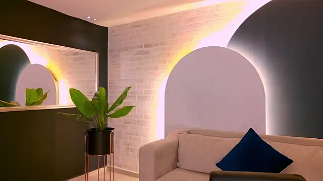 Snapshot of AgathaKondo_ chatting on November 12, 7:46 pm AgathaKondo online show from November 12, 7:46 pm