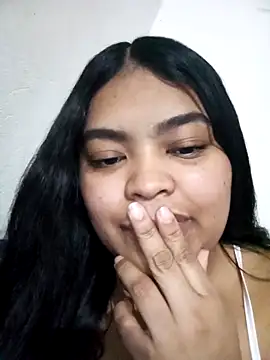 Snapshot of RileyDolly chatting on October 15, 6:24 am RileyDolly online show from October 15, 6:24 am