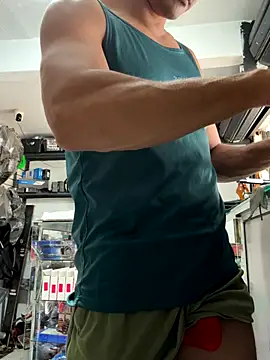 Snapshot of Terra-22cm chatting on December 22, 2:03 pm Terra-22cm online show from December 22, 2:03 pm