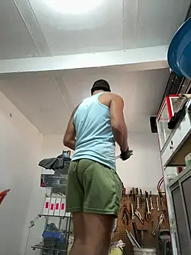 Snapshot of Terra-22cm chatting on February 10, 1:04 pm Terra-22cm online show from February 10, 1:04 pm