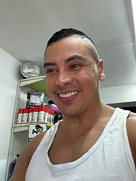 Snapshot of Terra-22cm chatting on August 3, 1:49 pm Terra-22cm online show from August 3, 1:49 pm