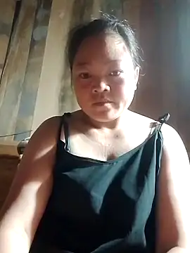 Snapshot of MaySweetb chatting on October 1, 10:27 pm MaySweetb online show from October 1, 10:27 pm