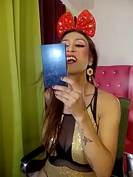 Snapshot of MelaneaHilton chatting on November 7, 11:32 am MelaneaHilton online show from November 7, 11:32 am