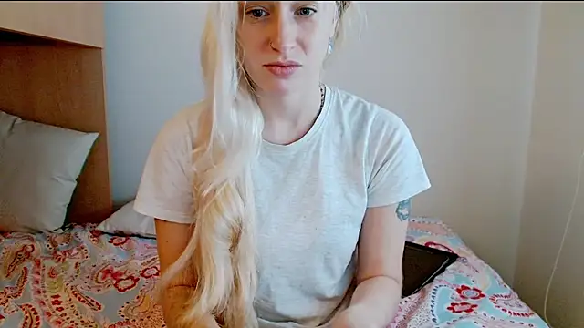 SatinQueen90 online show from December 2, 9:14 am