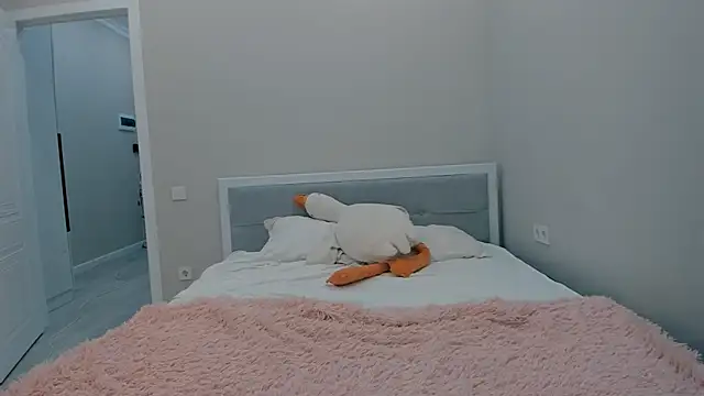 yuna loon online show from October 30, 1:56 pm