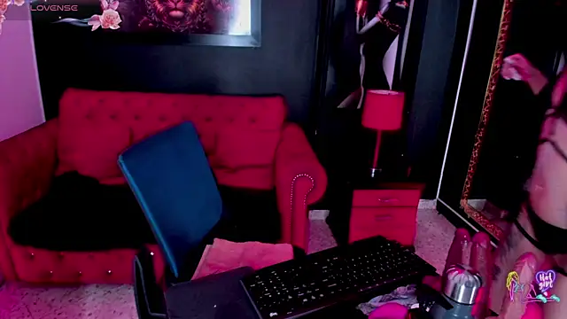 Nyx Moon online show from June 23, 8:40 pm