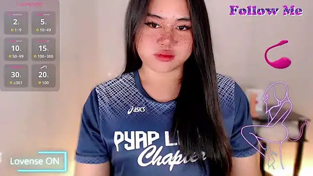 Snapshot of ursexy_ceciliaxx chatting on March 7, 4:20 am ursexy ceciliaxx online show from March 7, 4:20 am