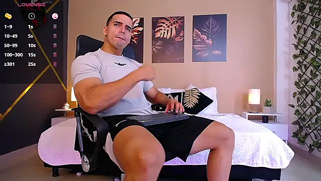 ChristopherBlack  online show from January 8, 1:24 pm