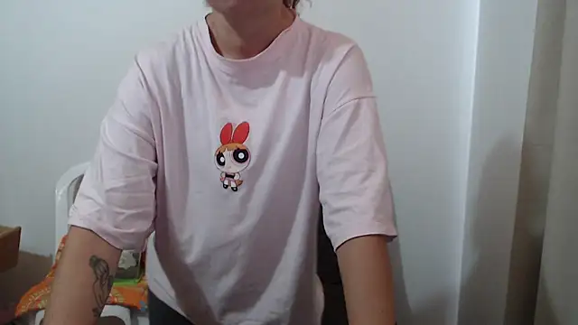 Snapshot of Milf_Valeria chatting on June 5, 3:40 pm Milf Valeria online show from June 5, 3:40 pm