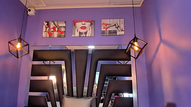 Snapshot of anne-brown13 chatting on October 3, 8:06 pm anne-brown13 online show from October 3, 8:06 pm