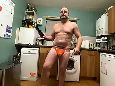 Snapshot of Dilfcam101 chatting on November 24, 7:35 pm Dilfcam101 online show from November 24, 7:35 pm