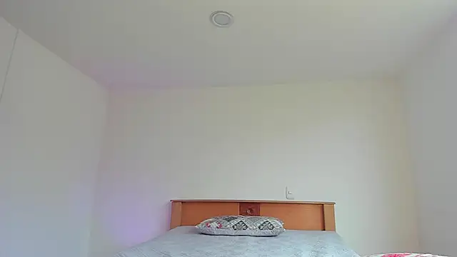 Snapshot of SusanClarck chatting on December 1, 2:00 pm SusanClarck online show from December 1, 2:00 pm