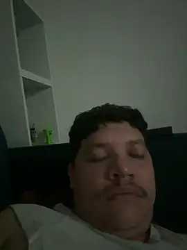 michael877675 online show from January 12, 7:35 am