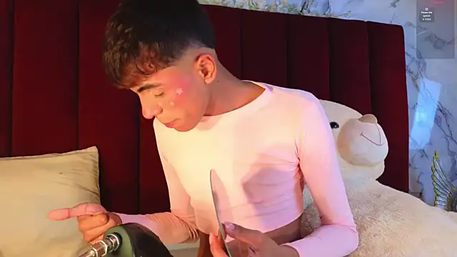 Snapshot of PrincePoppy chatting on November 7, 9:15 pm PrincePoppy online show from November 7, 9:15 pm