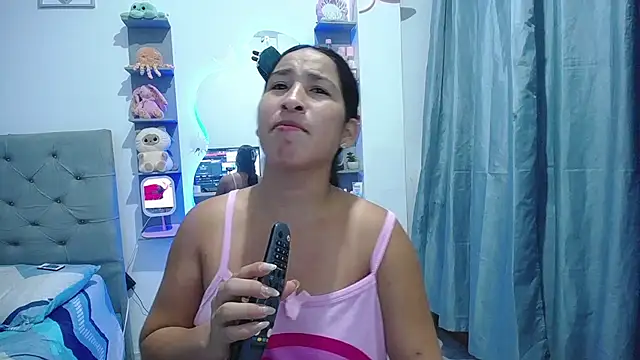 jesica wilson online show from July 16, 1:11 am