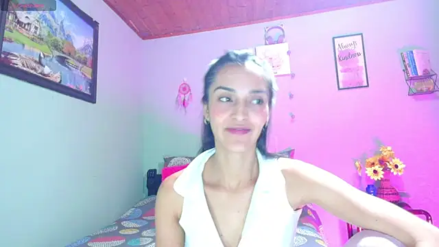 Snapshot of angelic_coral chatting on November 7, 1:27 am angelic coral online show from November 7, 1:27 am