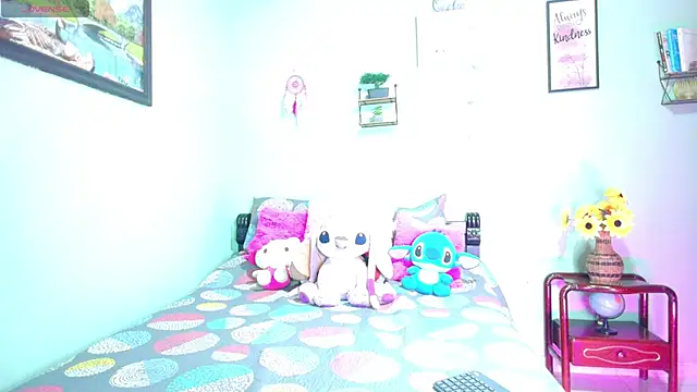 Snapshot of angelic_coral chatting on November 8, 1:06 am angelic coral online show from November 8, 1:06 am