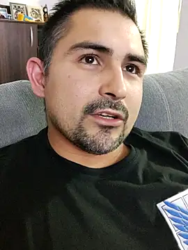 Snapshot of Bradd_32 chatting on January 11, 5:34 am Bradd 32 online show from January 11, 5:34 am