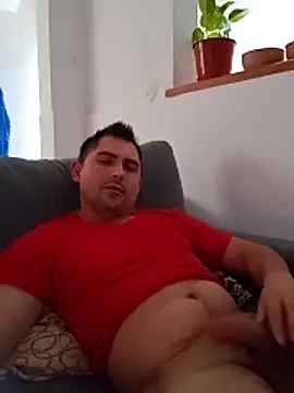 Bradd 32 online show from May 10, 5:51 pm