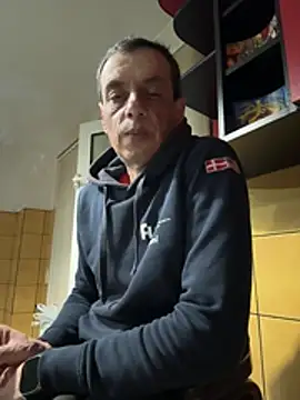 adiluci1 online show from March 22, 7:28 pm