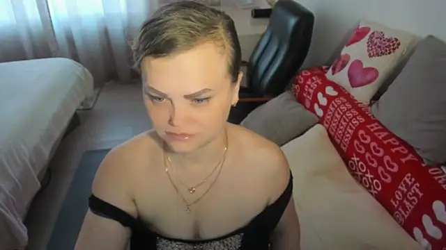 MildMature online show from July 18, 4:44 pm