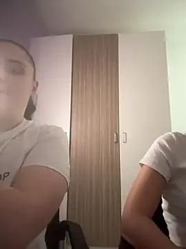 Snapshot of FemmeAffair chatting on March 5, 11:01 pm FemmeAffair online show from March 5, 11:01 pm