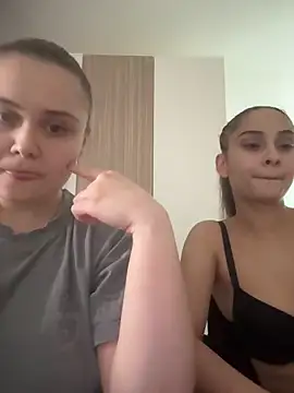 Snapshot of FemmeAffair chatting on March 6, 11:34 pm FemmeAffair online show from March 6, 11:34 pm