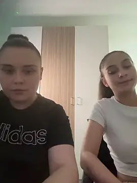 Snapshot of FemmeAffair chatting on March 14, 12:17 am FemmeAffair online show from March 14, 12:17 am