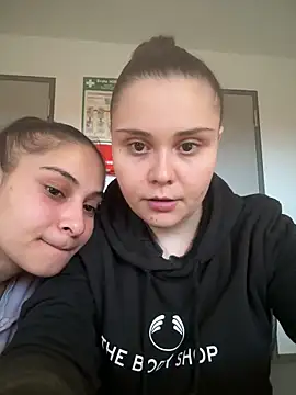 Snapshot of FemmeAffair chatting on March 16, 5:55 am FemmeAffair online show from March 16, 5:55 am