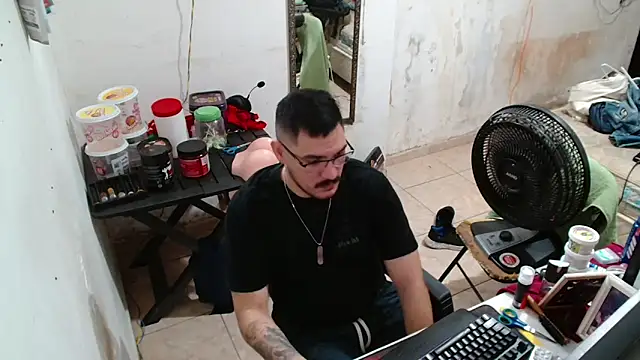 Leonino231 online show from December 21, 5:20 pm