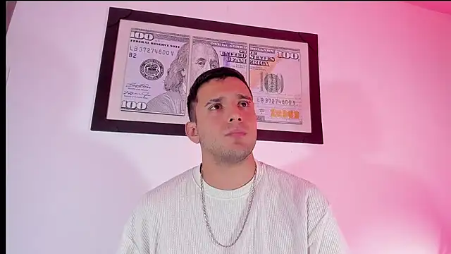 Snapshot of nico_rivera chatting on May 26, 12:39 am nico rivera online show from May 26, 12:39 am