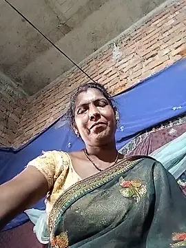 Snapshot of Savita992 chatting on May 31, 8:43 am Savita992 online show from May 31, 8:43 am