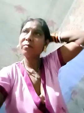 Snapshot of Savita992 chatting on June 2, 7:49 pm Savita992 online show from June 2, 7:49 pm
