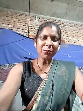 Snapshot of Savita992 chatting on July 3, 10:43 am Savita992 online show from July 3, 10:43 am