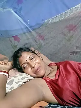 Snapshot of Savita992 chatting on July 8, 11:53 pm Savita992 online show from July 8, 11:53 pm