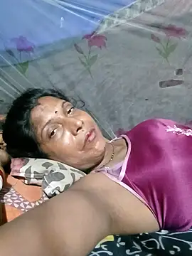 Snapshot of Savita992 chatting on July 12, 7:27 pm Savita992 online show from July 12, 7:27 pm