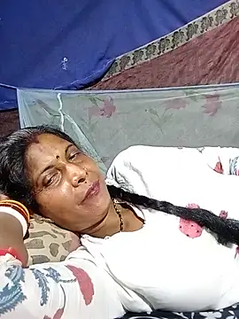 Snapshot of Savita992 chatting on July 15, 7:46 am Savita992 online show from July 15, 7:46 am